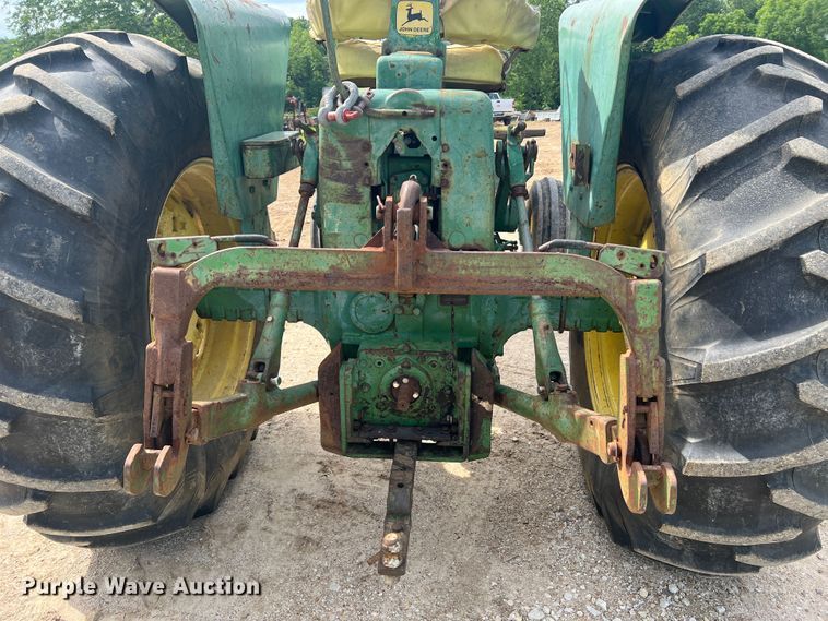 image for item KC9915 John Deere 4010  tractor