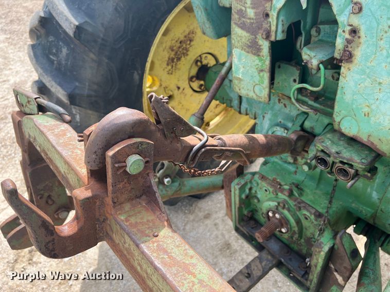 image for item KC9915 John Deere 4010  tractor