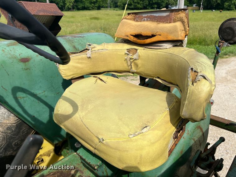 image for item KC9915 John Deere 4010  tractor