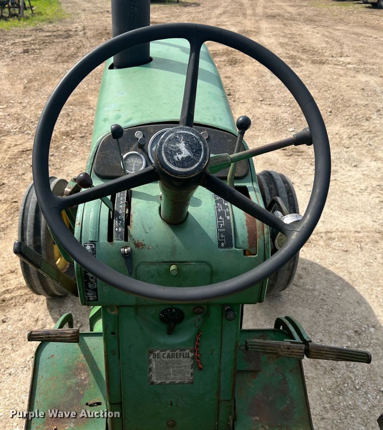 image for item KC9915 John Deere 4010  tractor