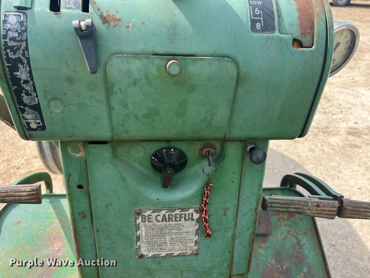 image for item KC9915 John Deere 4010  tractor