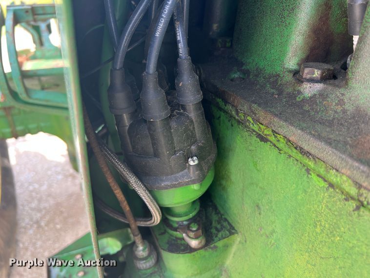 image for item KC9915 John Deere 4010  tractor