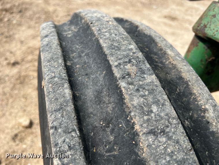 image for item KC9915 John Deere 4010  tractor