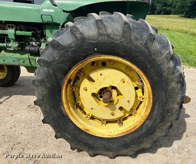 image for item KC9915 John Deere 4010  tractor