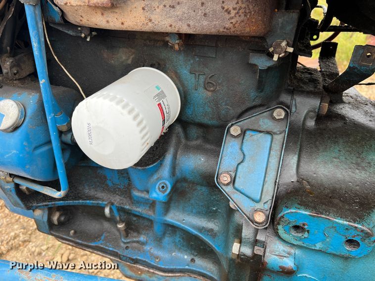 image for item KC9917 Ford 4000 SU  tractor