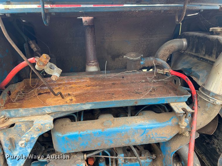 image for item KC9917 Ford 4000 SU  tractor