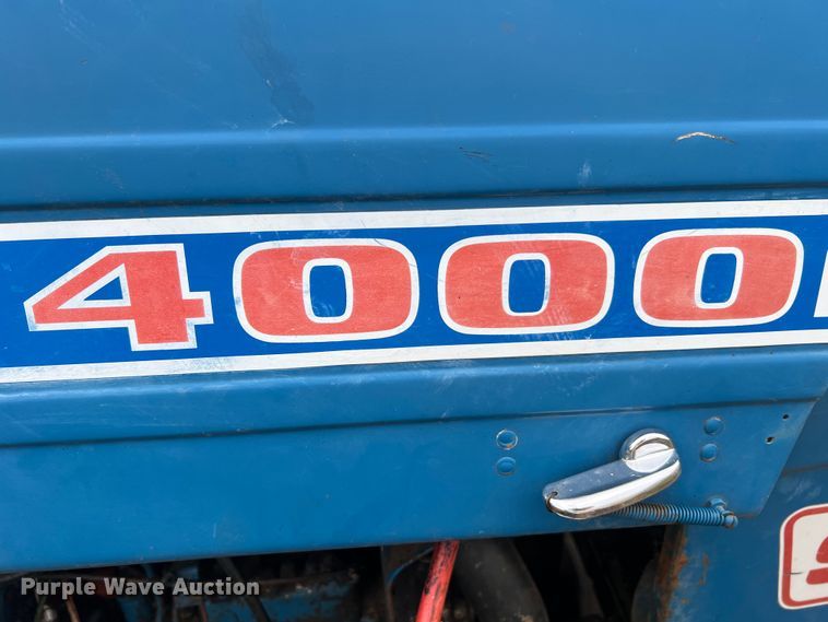 image for item KC9917 Ford 4000 SU  tractor