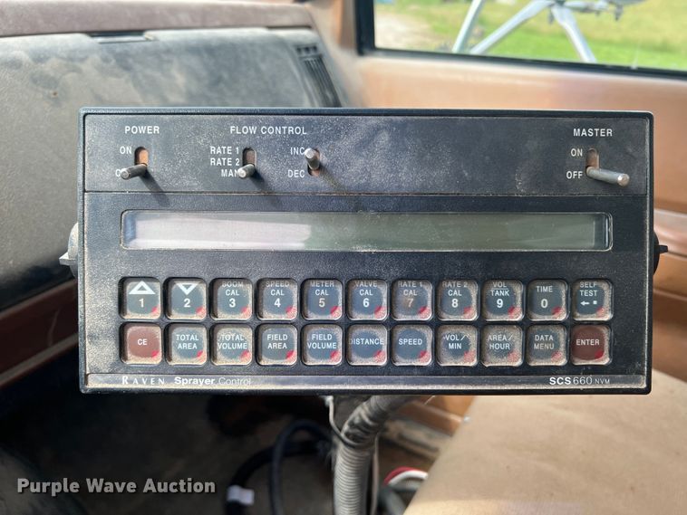 image for item KC9918 1993 GMC TopKick  applicator truck