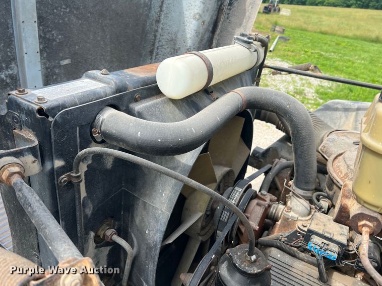 image for item KC9918 1993 GMC TopKick  applicator truck