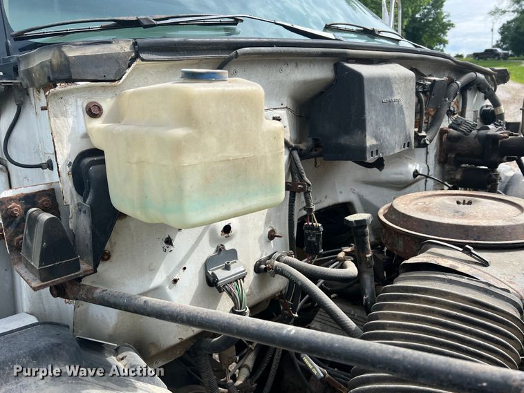 image for item KC9918 1993 GMC TopKick  applicator truck