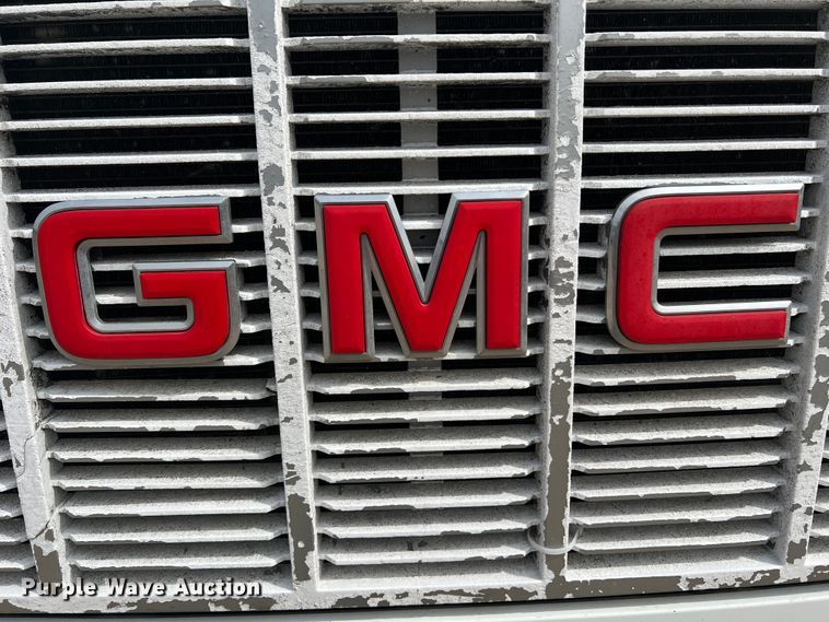 image for item KC9918 1993 GMC TopKick  applicator truck