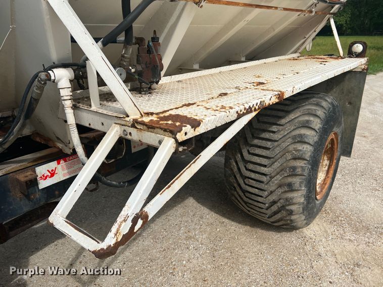 image for item KC9918 1993 GMC TopKick  applicator truck