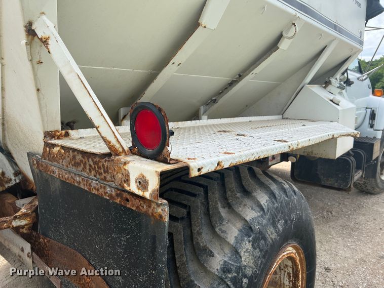 image for item KC9918 1993 GMC TopKick  applicator truck