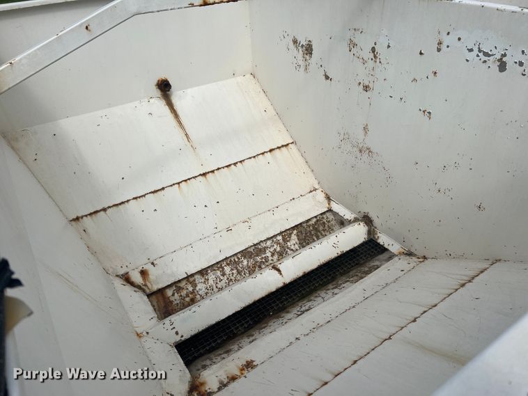 image for item KC9918 1993 GMC TopKick  applicator truck