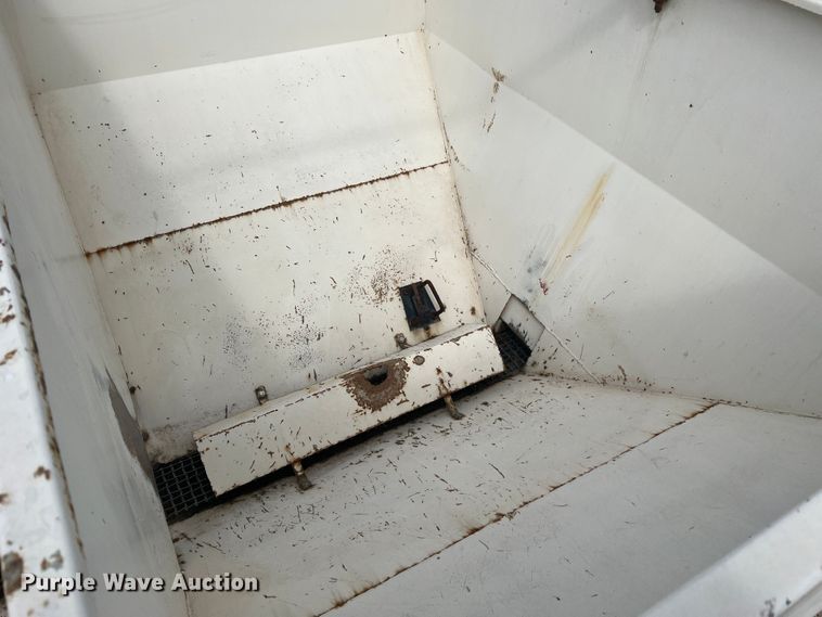 image for item KC9918 1993 GMC TopKick  applicator truck