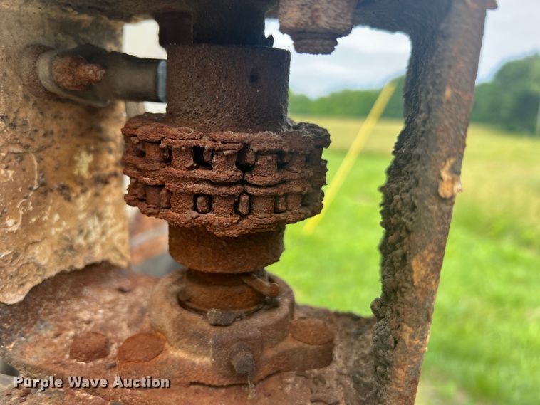 image for item KC9918 1993 GMC TopKick  applicator truck