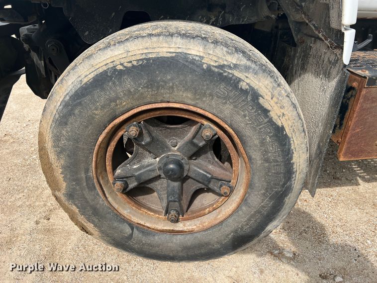 image for item KC9918 1993 GMC TopKick  applicator truck