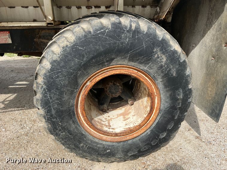 image for item KC9918 1993 GMC TopKick  applicator truck