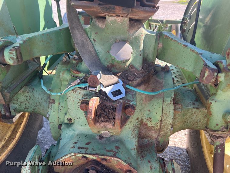 image for item KC9926 John Deere 1530  tractor