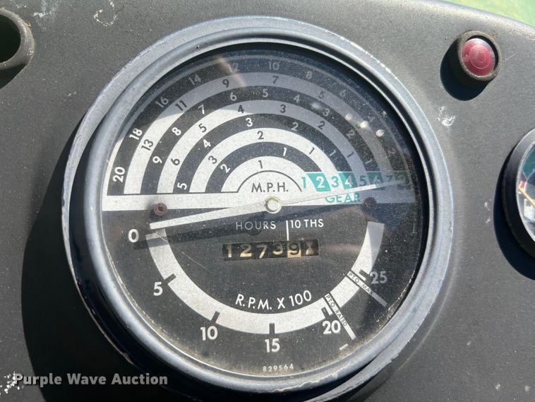 image for item KC9926 John Deere 1530  tractor