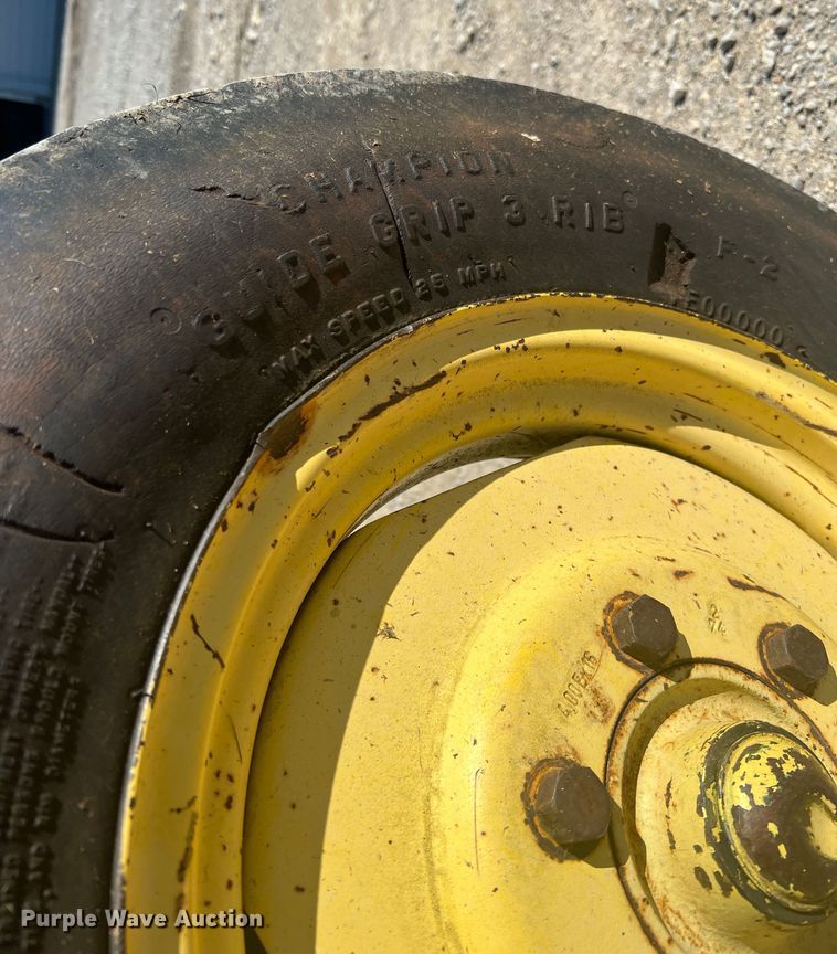 image for item KC9926 John Deere 1530  tractor