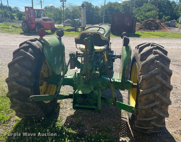 image for item KC9927 John Deere 2020  tractor