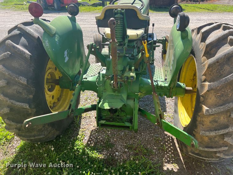 image for item KC9927 John Deere 2020  tractor