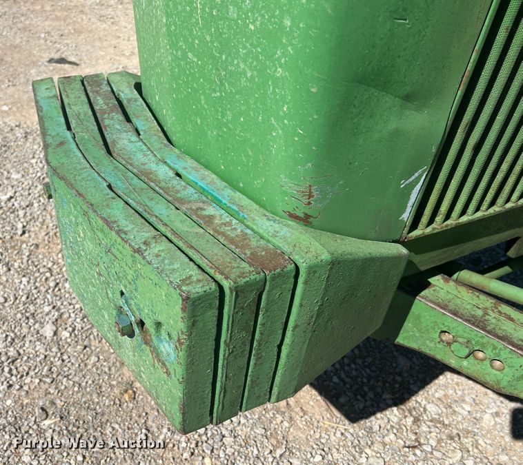 image for item KC9927 John Deere 2020  tractor