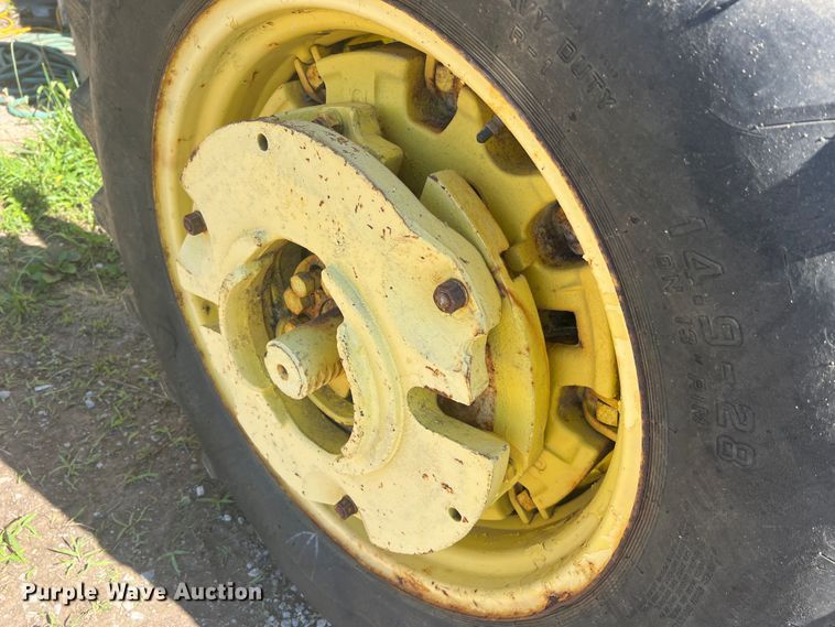 image for item KC9927 John Deere 2020  tractor