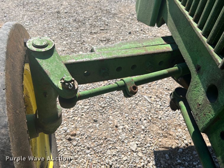 image for item KC9927 John Deere 2020  tractor