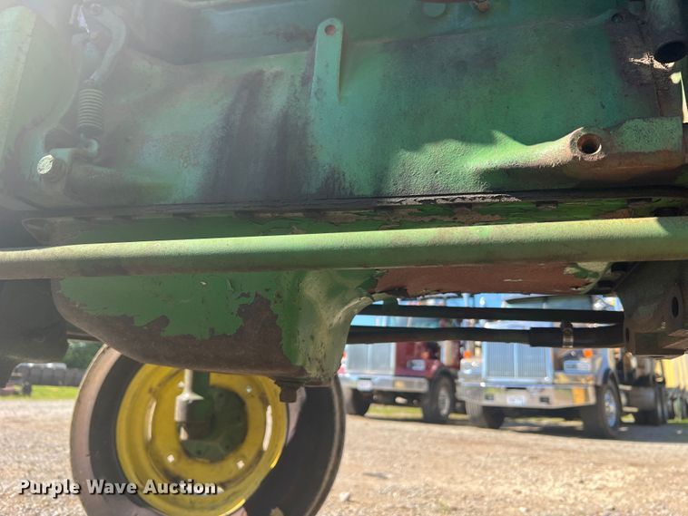 image for item KC9927 John Deere 2020  tractor