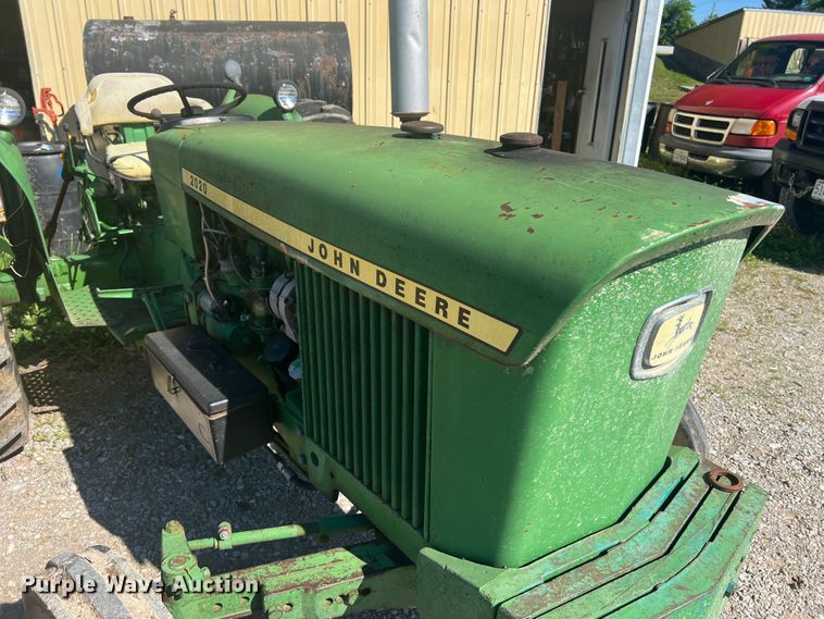 image for item KC9927 John Deere 2020  tractor