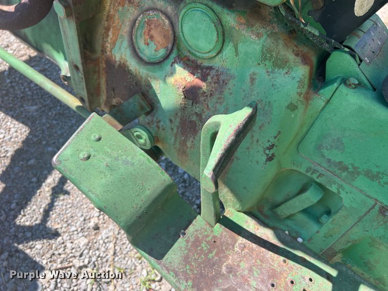 image for item KC9927 John Deere 2020  tractor