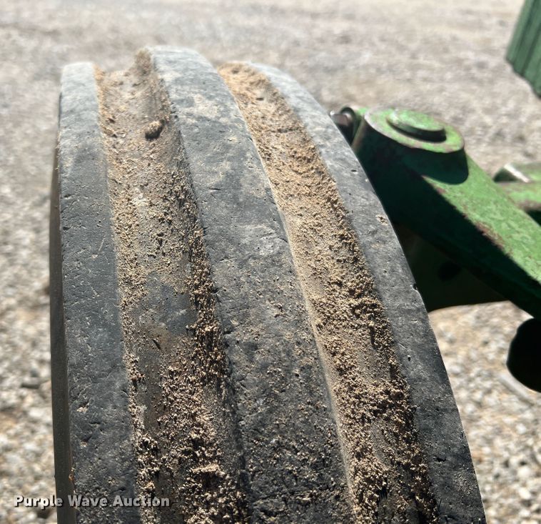 image for item KC9927 John Deere 2020  tractor