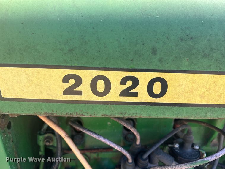 image for item KC9927 John Deere 2020  tractor