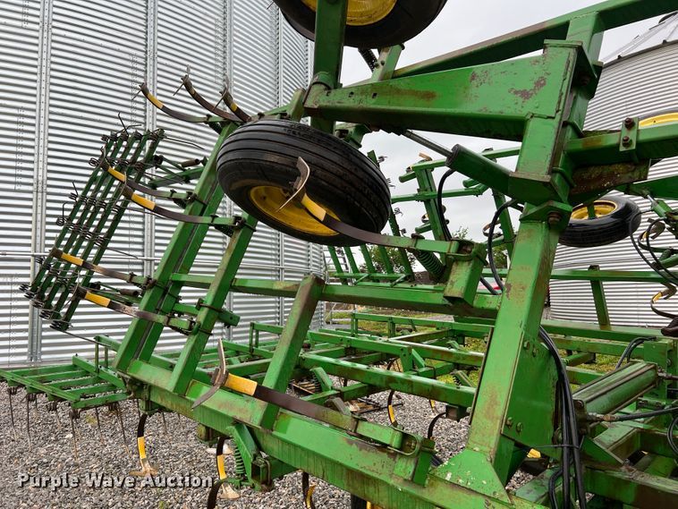 image for item KC9995 John Deere 722  mulch finisher