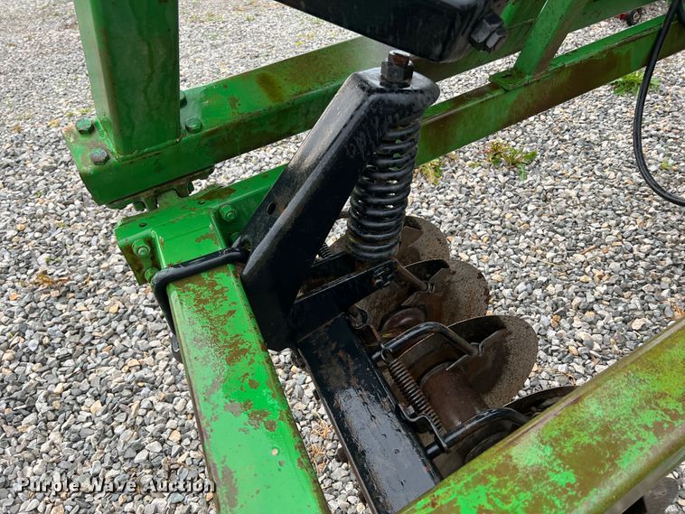 image for item KC9995 John Deere 722  mulch finisher