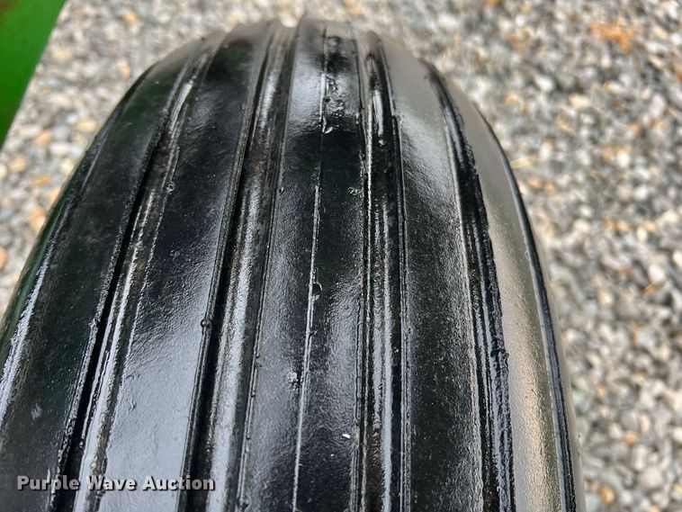 image for item KC9995 John Deere 722  mulch finisher