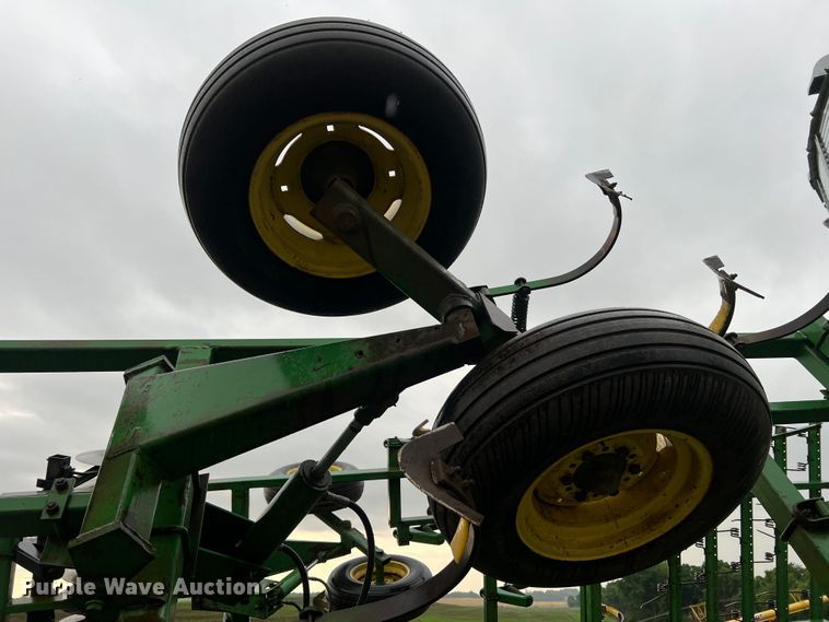 image for item KC9995 John Deere 722  mulch finisher