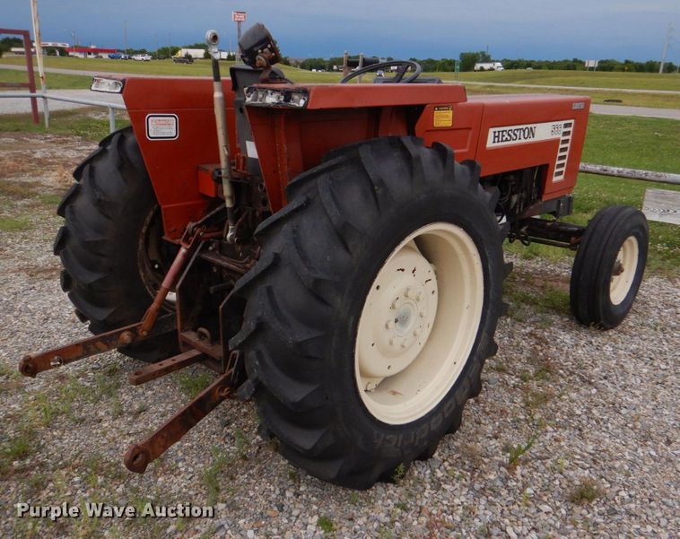 image for item KJ9902 Hesston 566  tractor