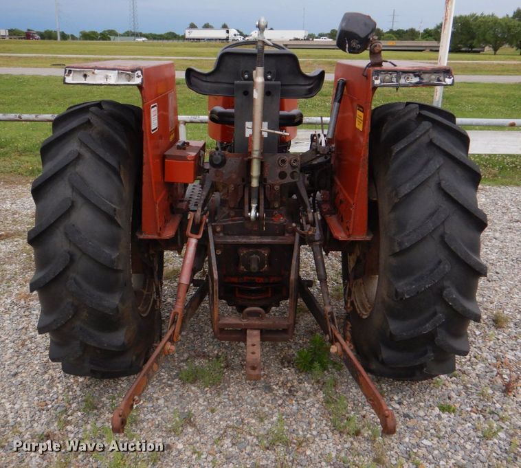 image for item KJ9902 Hesston 566  tractor