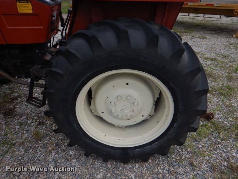 image for item KJ9902 Hesston 566  tractor
