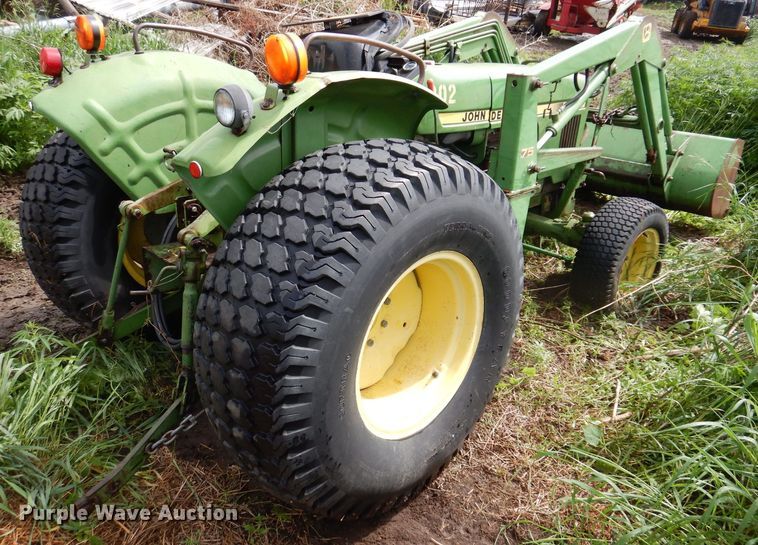 image for item KN9850 John Deere 950  MFWD tractor