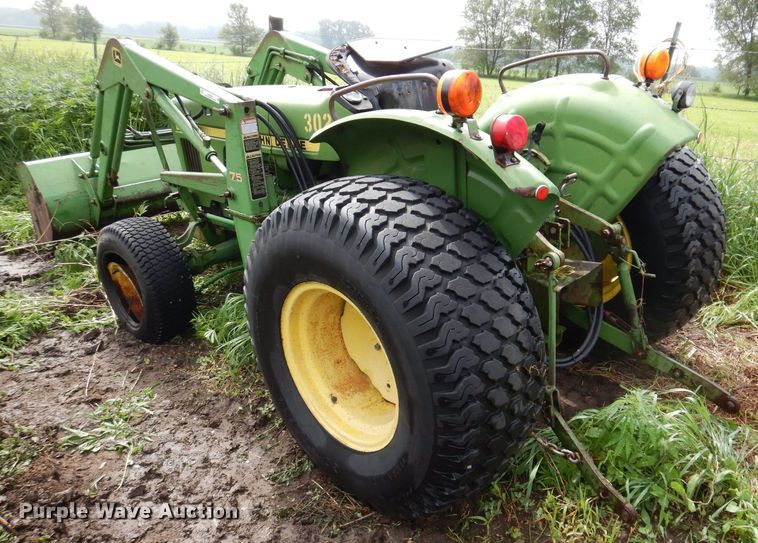 image for item KN9850 John Deere 950  MFWD tractor