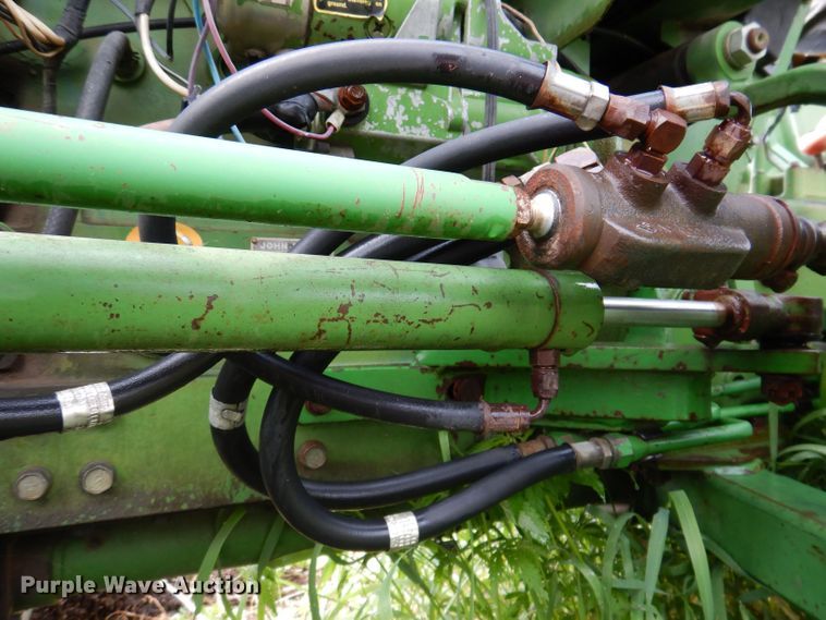 image for item KN9850 John Deere 950  MFWD tractor