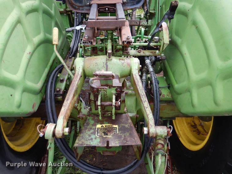 image for item KN9850 John Deere 950  MFWD tractor