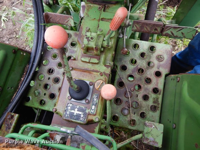 image for item KN9850 John Deere 950  MFWD tractor