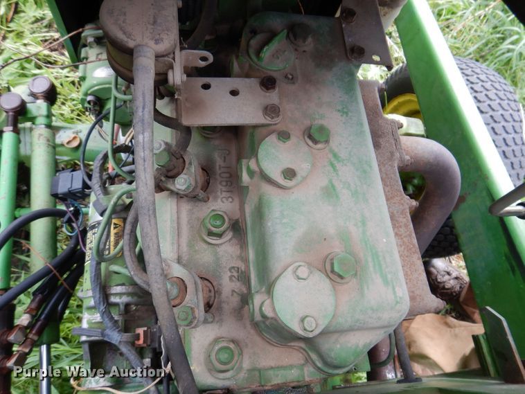 image for item KN9850 John Deere 950  MFWD tractor