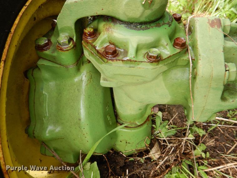 image for item KN9850 John Deere 950  MFWD tractor