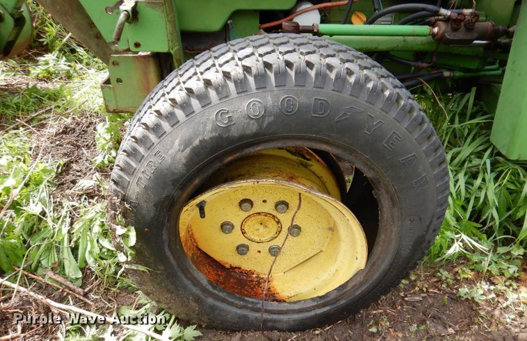 image for item KN9850 John Deere 950  MFWD tractor